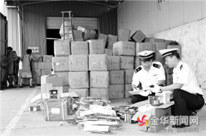 义乌小商品搭上新丝绸之路“快车”